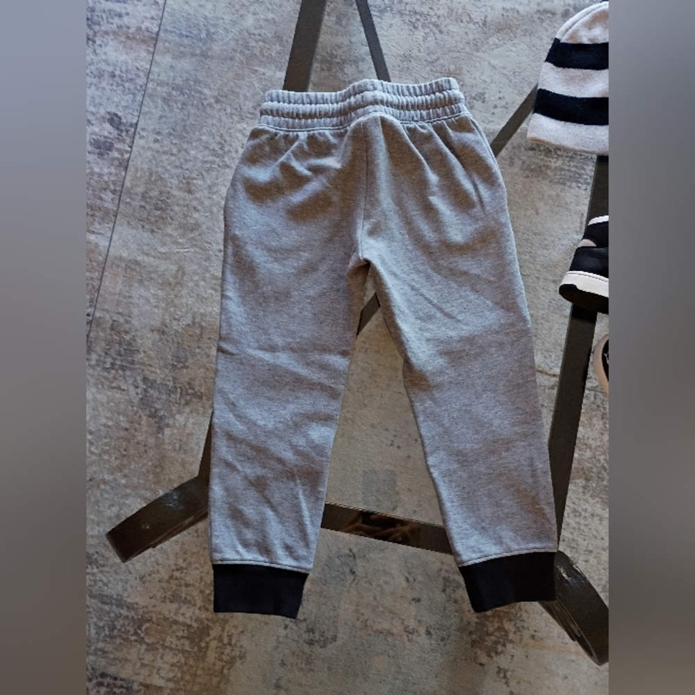 Size 4/5 Kids Clothing Bundle size 11 Shoes - Picture 8 of 17